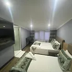 Sirkeci Esen Otel *
